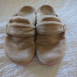 Vionic Tan Slippers for Women